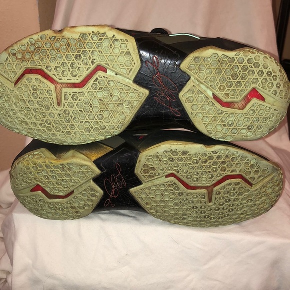 LEBRON 11 "KINGS PRIDE" - Picture 7 of 8